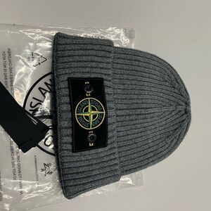 Stone island beanie,red color, new with the tag